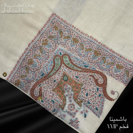 Luxurious VVIP pashmina, MEDIUM NAQSHA